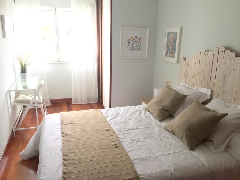 Apartamento Playa Poniente Gijón Exteriör bild